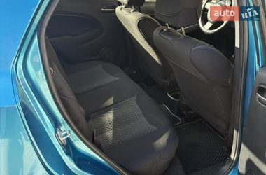 Хэтчбек Mazda 2 2012 в Львове