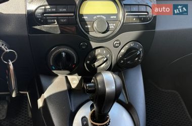 Хэтчбек Mazda 2 2012 в Львове