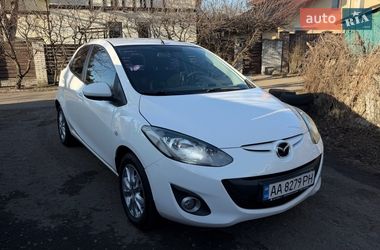 Хэтчбек Mazda 2 2010 в Киеве