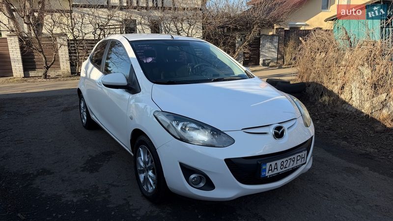 2010 Mazda 2, VIN JMZDE145500418841:plate — фото 1 (autoria)