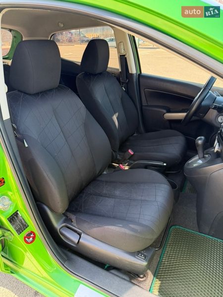 Хэтчбек Mazda 2 2010 в Киеве