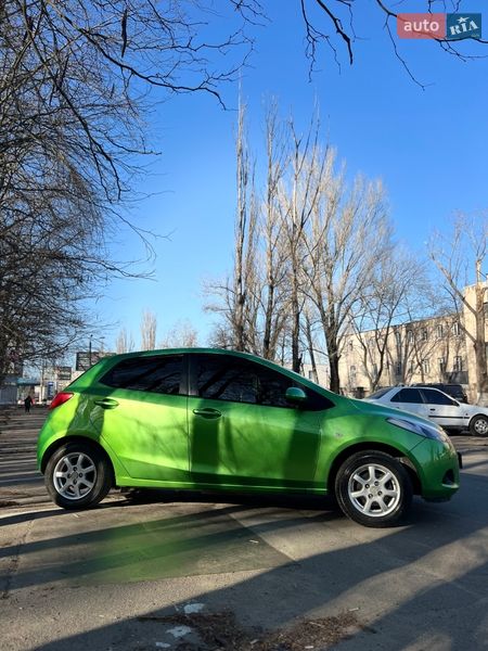 Хэтчбек Mazda 2 2008 в Одессе