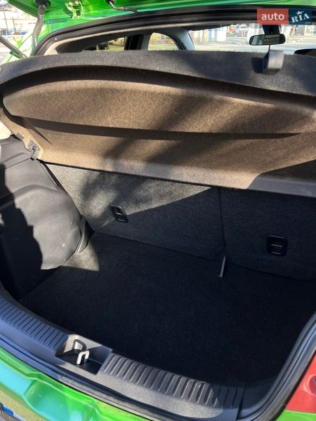 Хэтчбек Mazda 2 2008 в Одессе