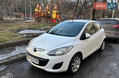 Хетчбек Mazda 2 2011 в Києві