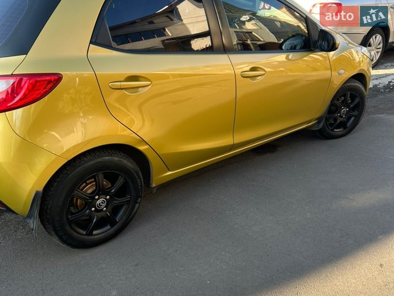 Хетчбек Mazda 2 2008 в Мукачевому