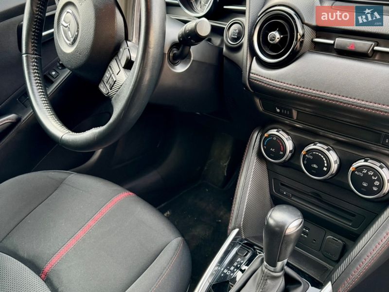 Хэтчбек Mazda 2 2016 в Киеве