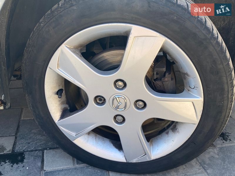 Хэтчбек Mazda 2 2007 в Полтаве