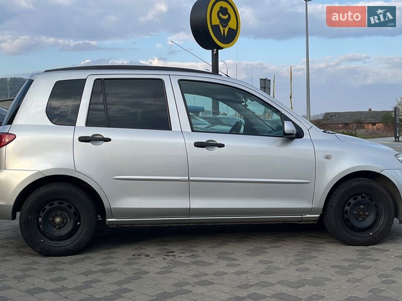 Хетчбек Mazda 2 2004 в Мукачевому