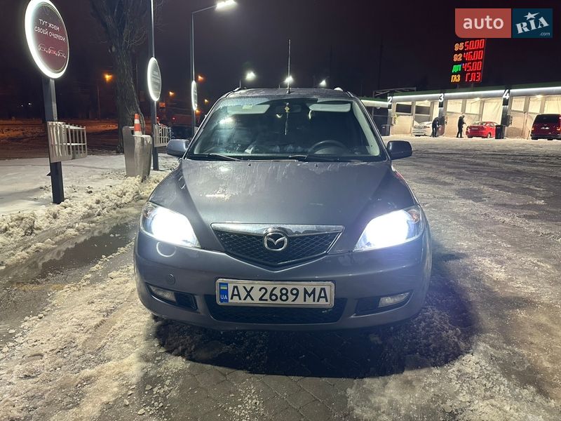 Mazda 2 2003