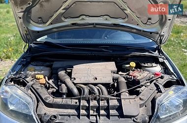 Хэтчбек Mazda 2 2004 в Золочеве