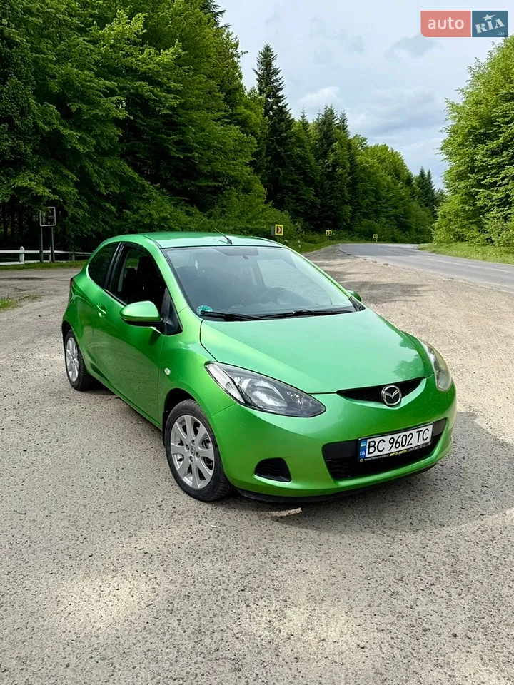 2010 Mazda 2 - мініатюра 15