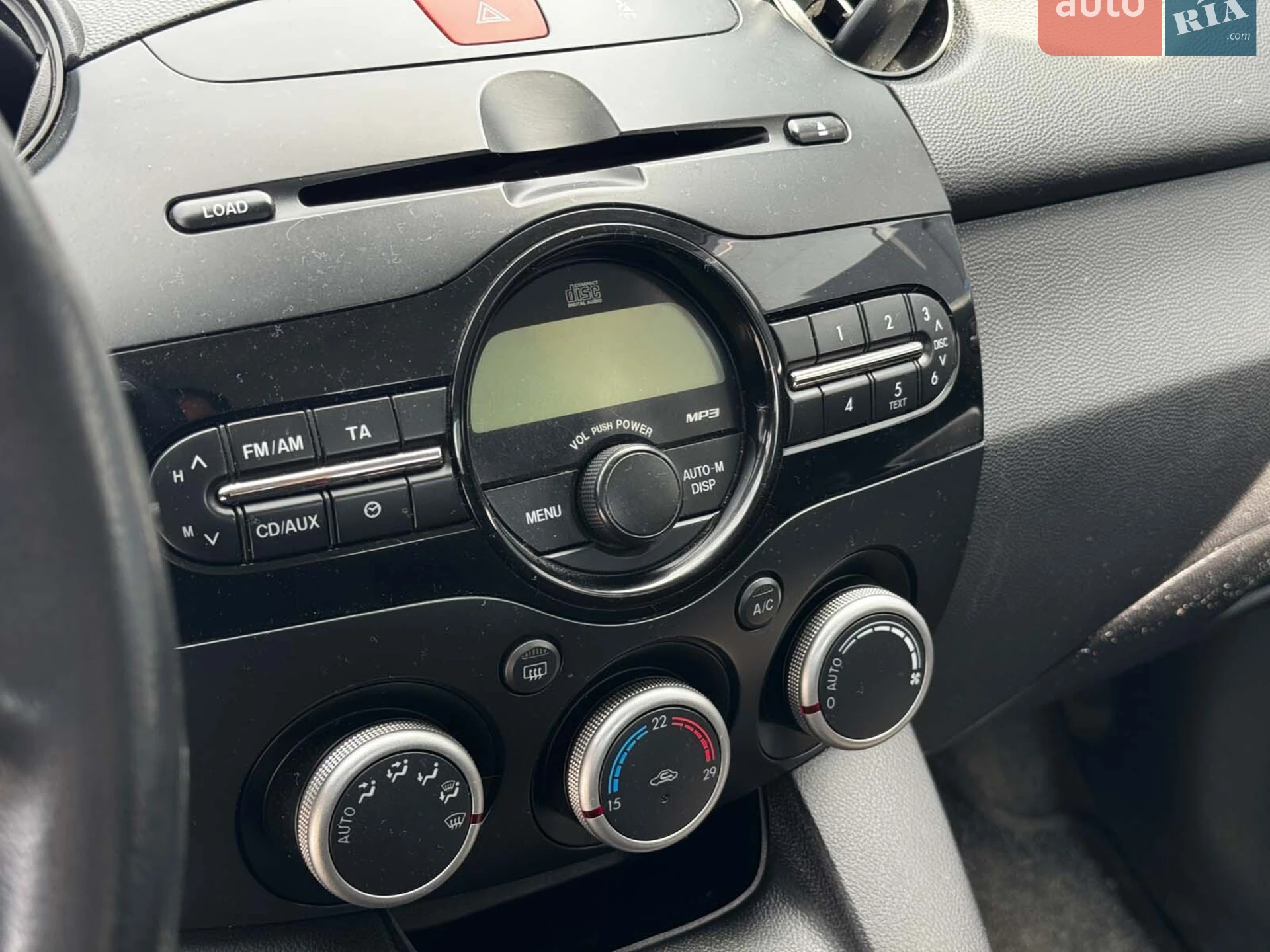 2011 Mazda 2 - мініатюра 21