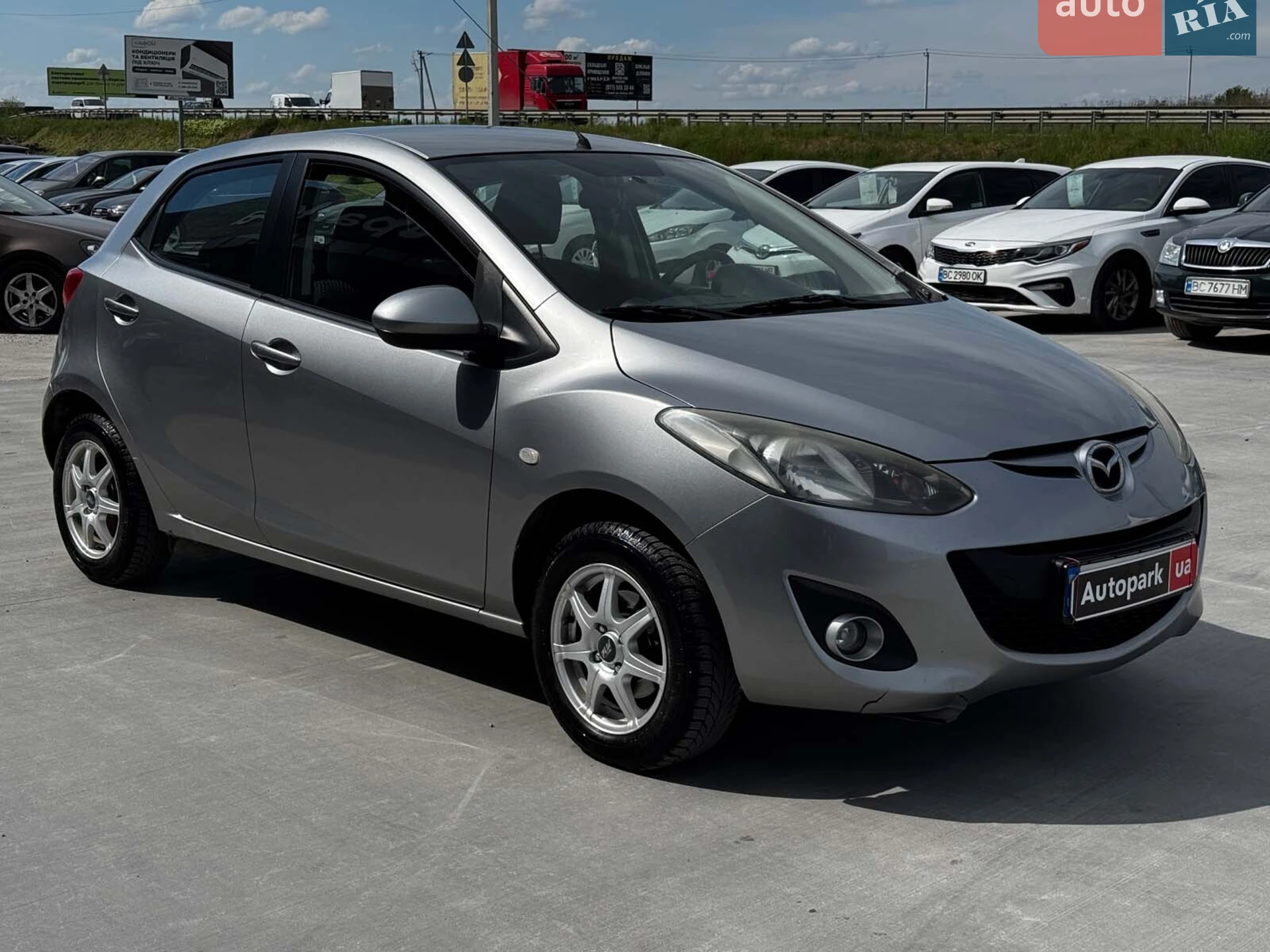 2011 Mazda 2 - мініатюра 3