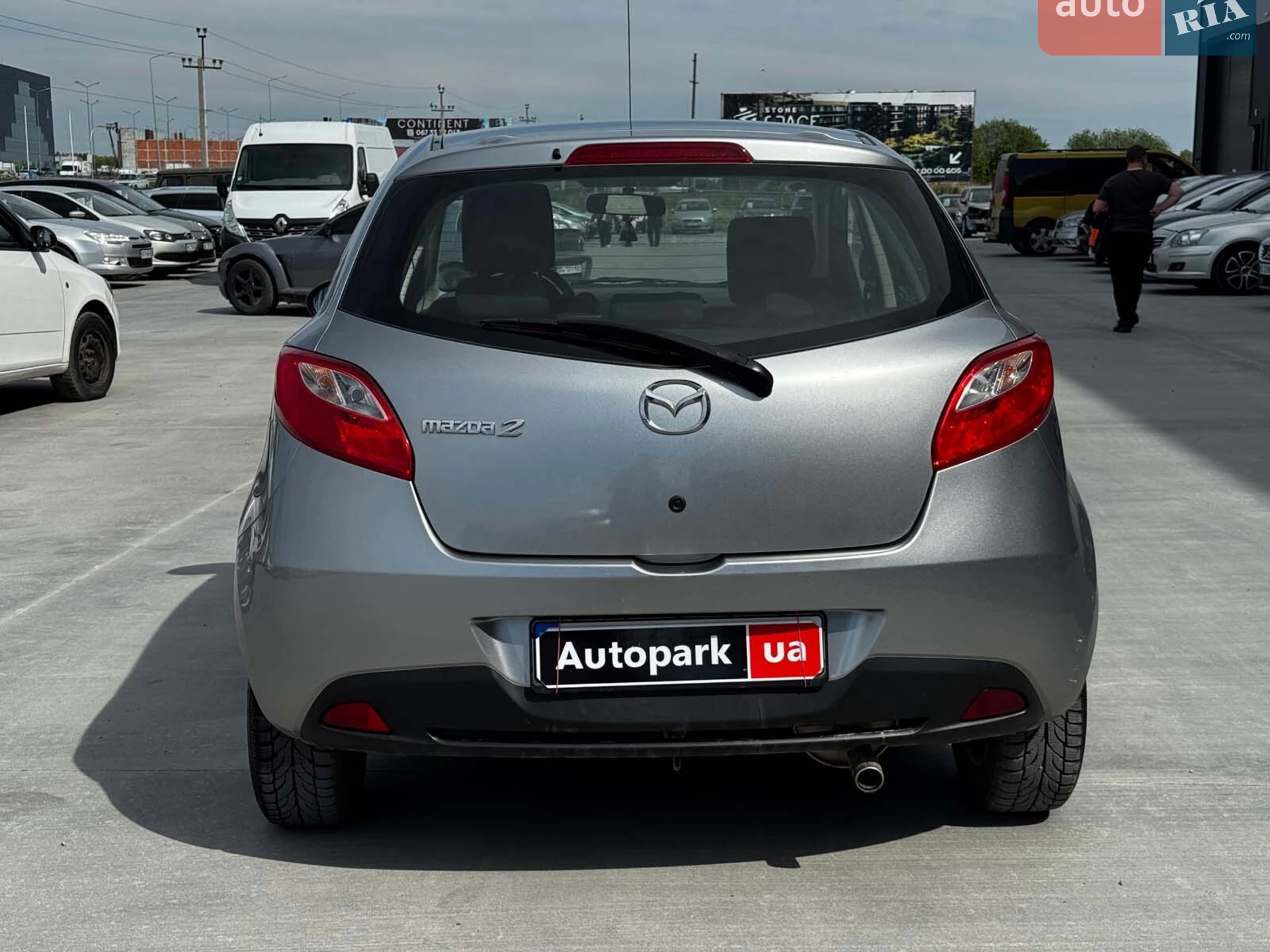 2011 Mazda 2 - мініатюра 10