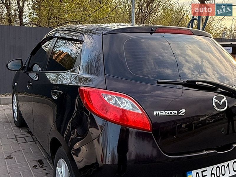 Хэтчбек Mazda 2 2008 в Днепре