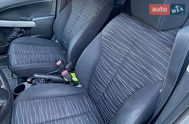 Хэтчбек Mazda 2 2008 в Львове