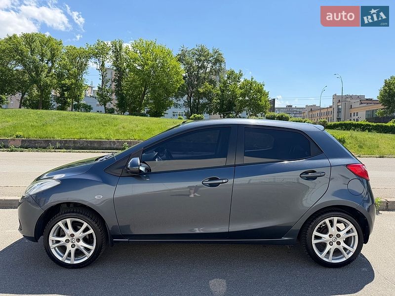 Хетчбек Mazda 2 2008 в Києві