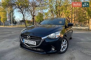 Хэтчбек Mazda 2 2015 в Николаеве