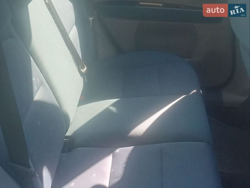 Хетчбек Mazda 2 2005 в Кіцмані