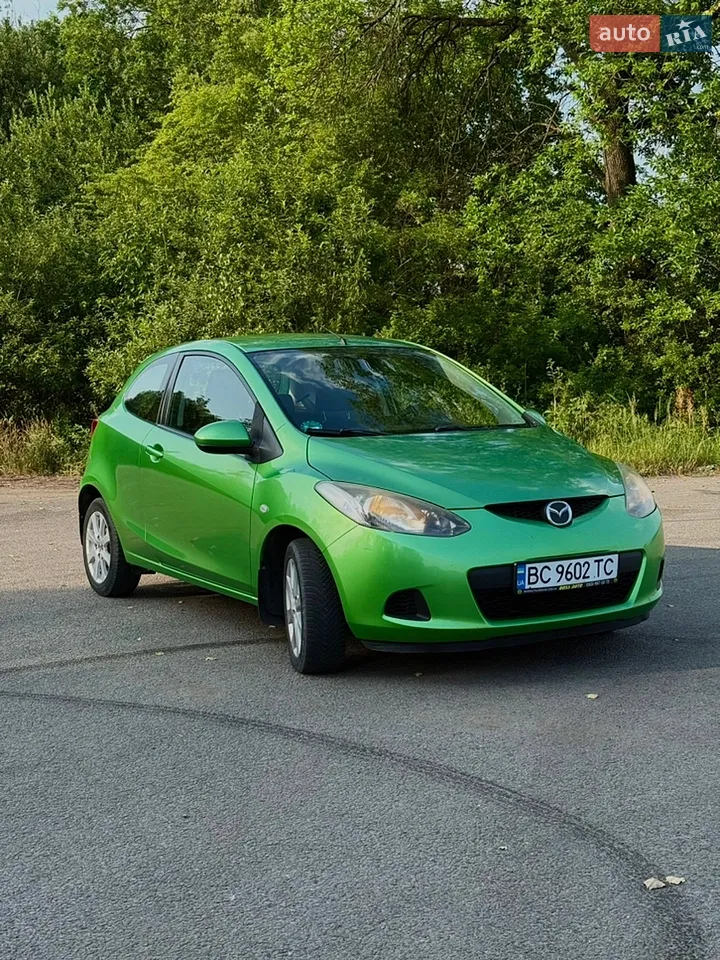 2010 Mazda 2 - мініатюра 21