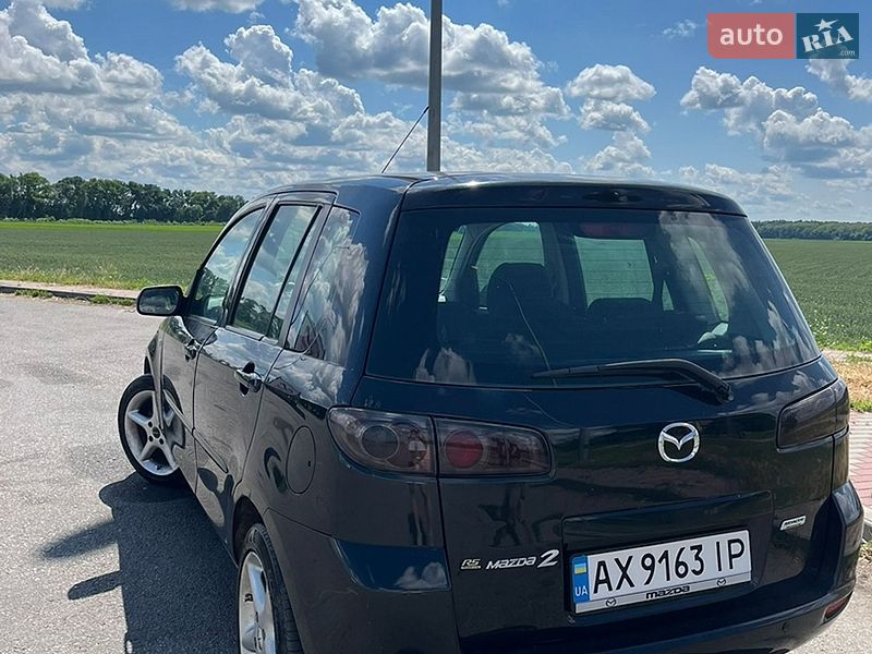 Хэтчбек Mazda 2 2006 в Полтаве