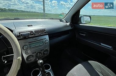 Хэтчбек Mazda 2 2006 в Полтаве