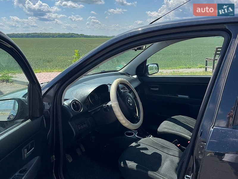 Хэтчбек Mazda 2 2006 в Полтаве