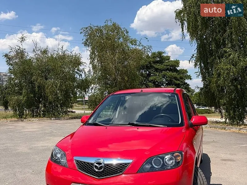 Mazda 2 2006