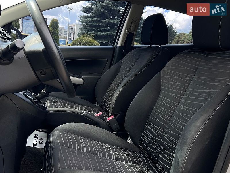 Хетчбек Mazda 2 2008 в Львові