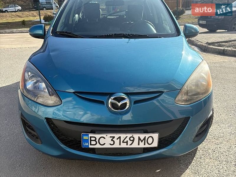 Mazda 2 2012