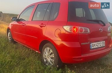 Хэтчбек Mazda 2 2005 в Десне