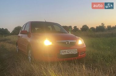 Хэтчбек Mazda 2 2005 в Десне