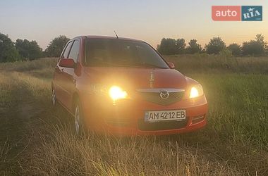 Хэтчбек Mazda 2 2005 в Десне