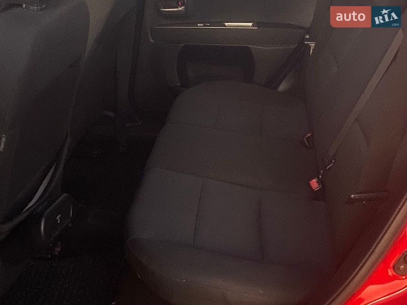 Хэтчбек Mazda 2 2005 в Десне