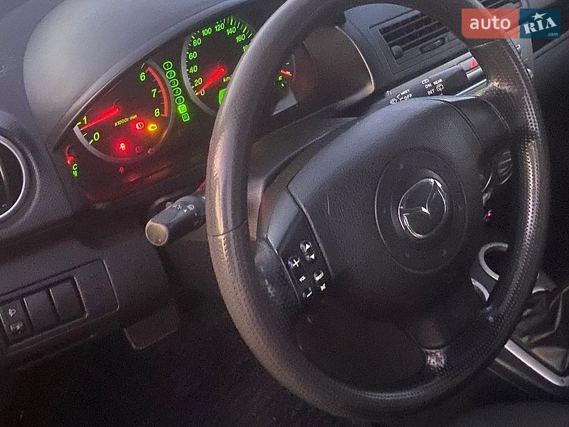 Хэтчбек Mazda 2 2005 в Десне