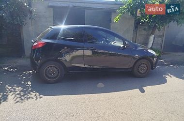 Хэтчбек Mazda 2 2009 в Днепре
