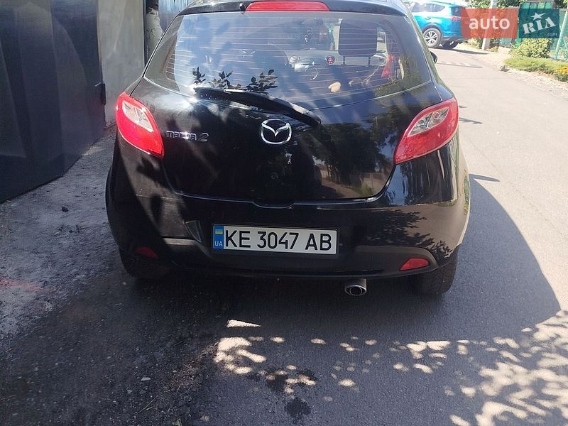 Хэтчбек Mazda 2 2009 в Днепре
