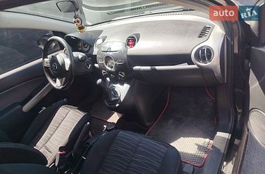 Хэтчбек Mazda 2 2009 в Днепре