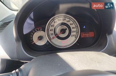 Хэтчбек Mazda 2 2009 в Днепре