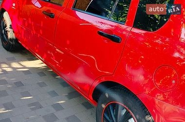 Хэтчбек Mazda 2 2005 в Дубно