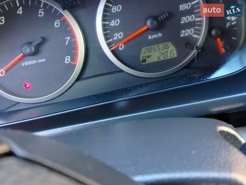 Хэтчбек Mazda 2 2005 в Дубно