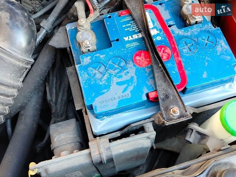 Хэтчбек Mazda 2 2005 в Дубно