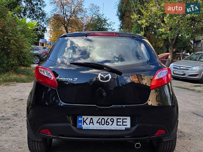Хэтчбек Mazda 2 2008 в Киеве