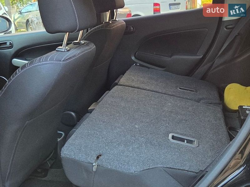Хэтчбек Mazda 2 2008 в Киеве