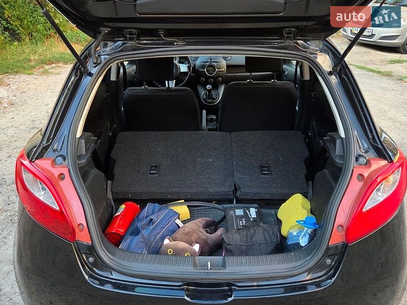 Хэтчбек Mazda 2 2008 в Киеве