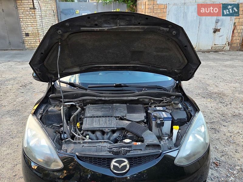 Хэтчбек Mazda 2 2008 в Киеве