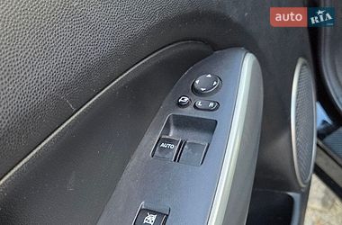 Хэтчбек Mazda 2 2008 в Киеве