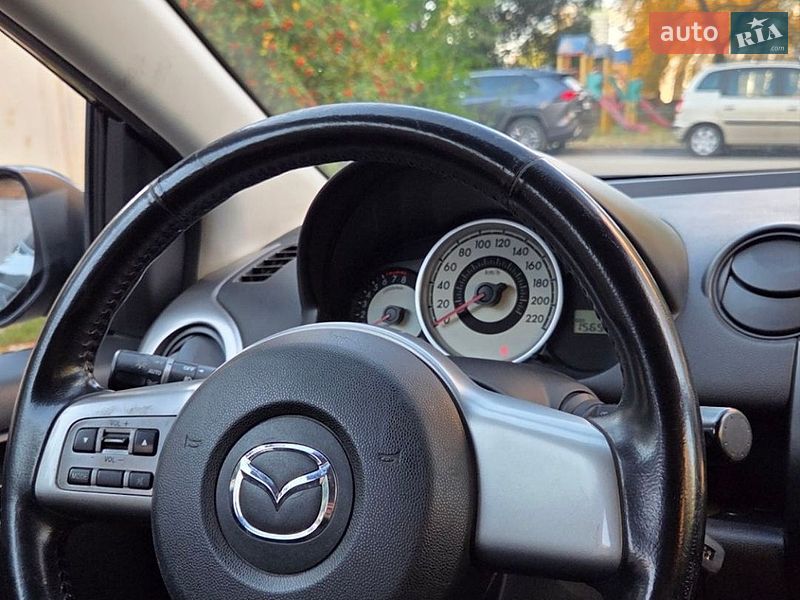 Хэтчбек Mazda 2 2008 в Киеве