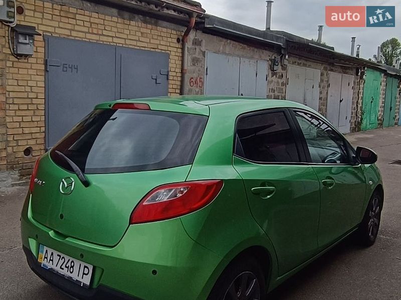 Хетчбек Mazda 2 2008 в Києві