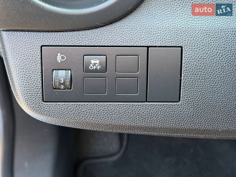 Хэтчбек Mazda 2 2012 в Стрые